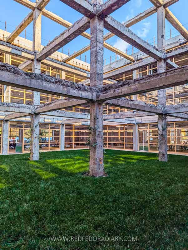 12 Cozy Cafes in Tbilisi for Cakes, Brunch, Books & Chill 21 12 Cozy Cafes in Tbilisi for Cakes, Brunch, Books & Chill 18