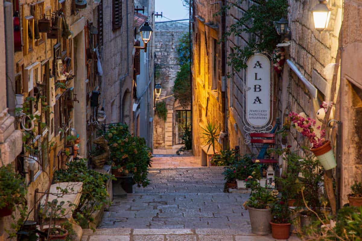 Island Hopping in Croatia: A Guide to the Dalmatian Coast 3
