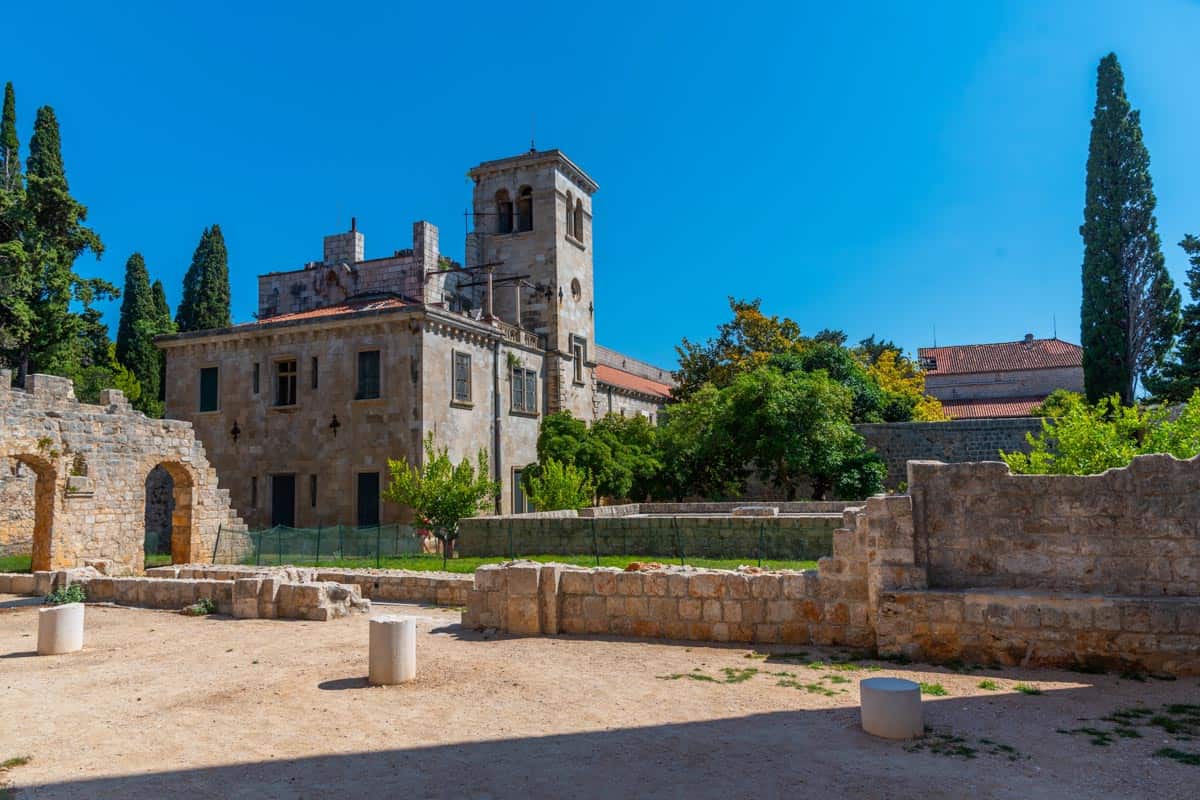 Island Hopping in Croatia: A Guide to the Dalmatian Coast 13