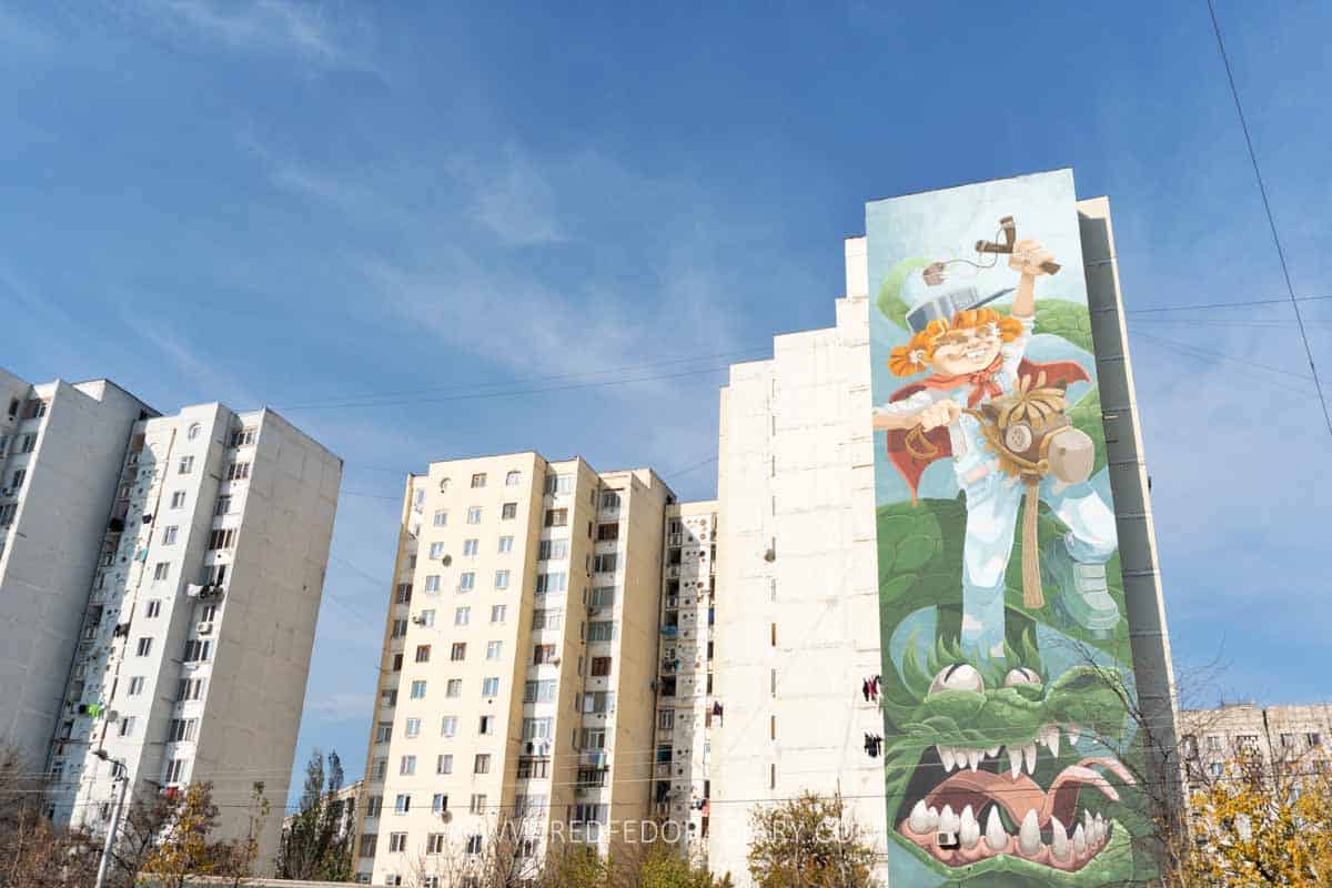 76 Stunning Street Art in Tbilisi with a Map for 2025 77 This image has an empty alt attribute; its file name is Street-art-in-Tbilisi-90.jpg