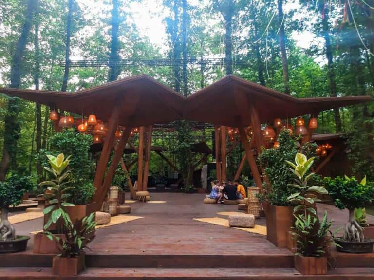 The Social Space in Shekvetili - A Mini Bali on the Black Sea Coast 7 The Social Space in Shekvetili – A Mini Bali on the Black Sea Coast