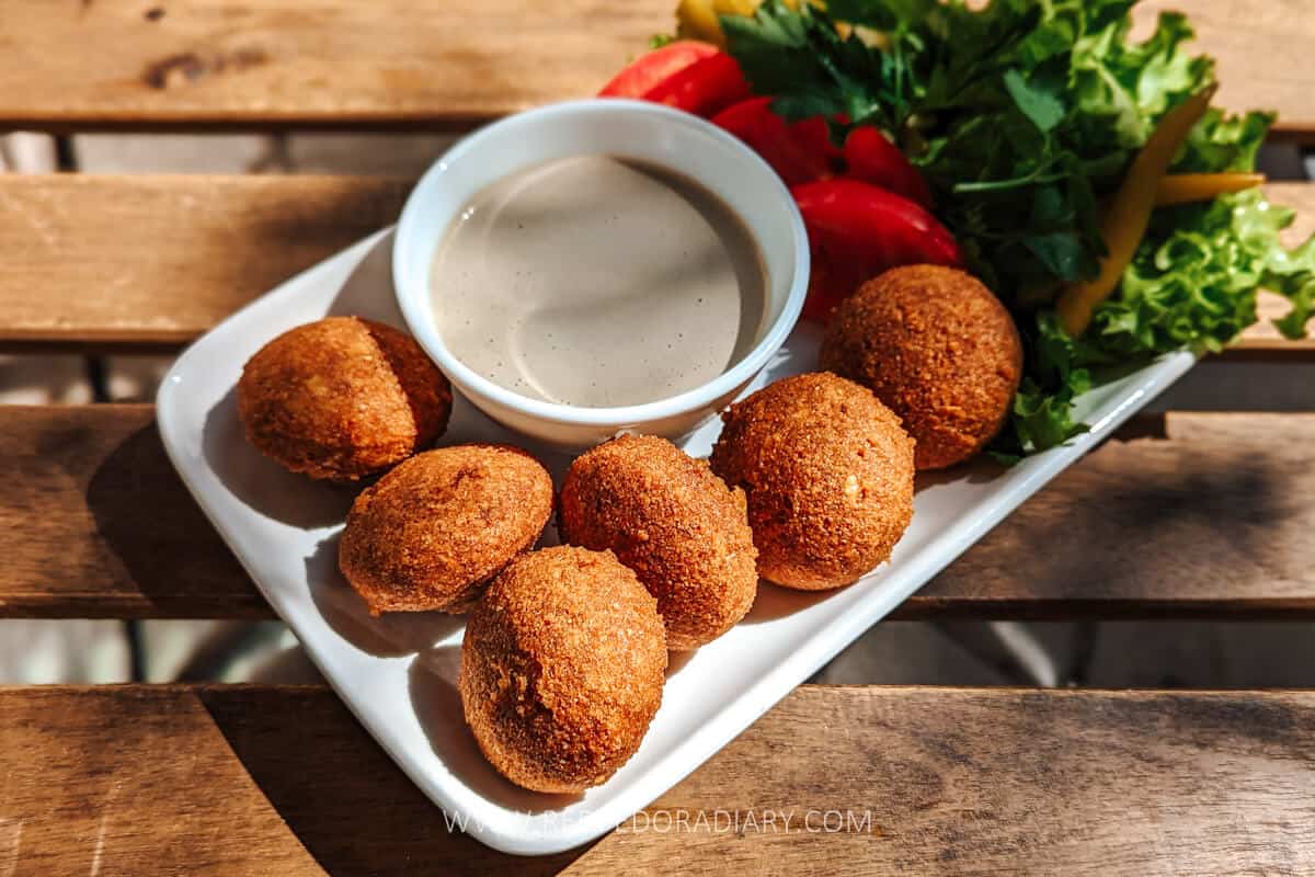 9 Specifically Vegan and Vegetarian Restaurants in Tbilisi 2