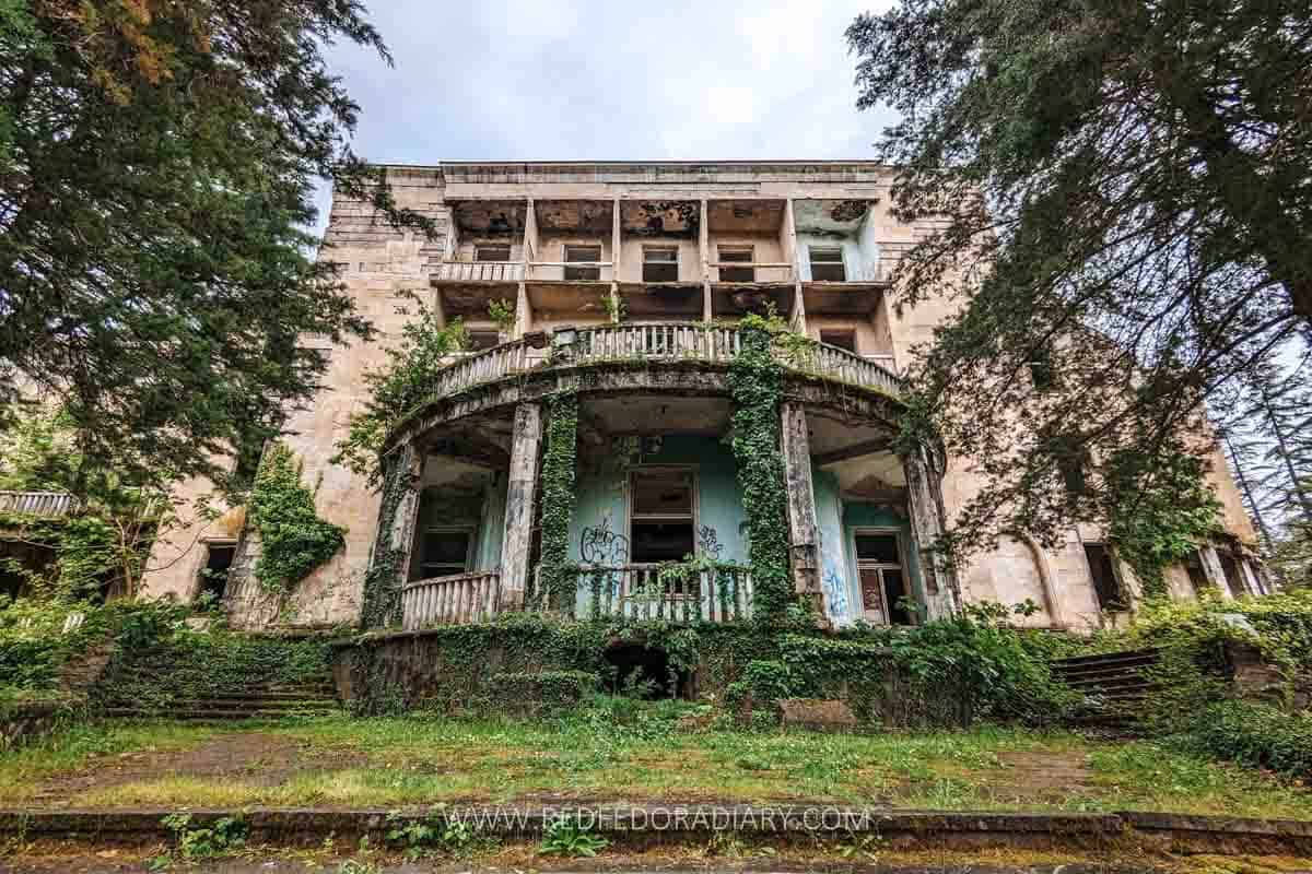Tskaltubo in 2025: How to Visit Soviet Sanatoriums 35