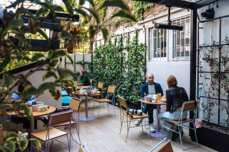 Breakfast in Tbilisi: Cafes, Brunches, & Bakeries for 2025