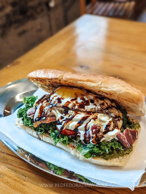 Breakfast in Tbilisi: Cafes, Brunches, & Bakeries for 2025 25 Breakfast in Tbilisi: Cafes, Brunches, & Bakeries for 2025 24