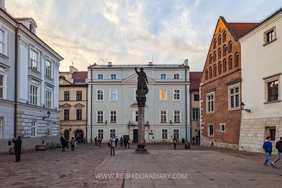 20 Krakow Attractions: Must-See & Unmissable Landmarks 3 20 Krakow Attractions: Must-See & Unmissable Landmarks 2