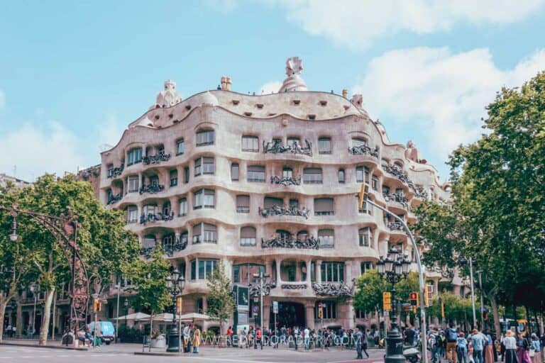 Barcelona Itinerary | Perfect 3-4 Days in Barcelona for 2025