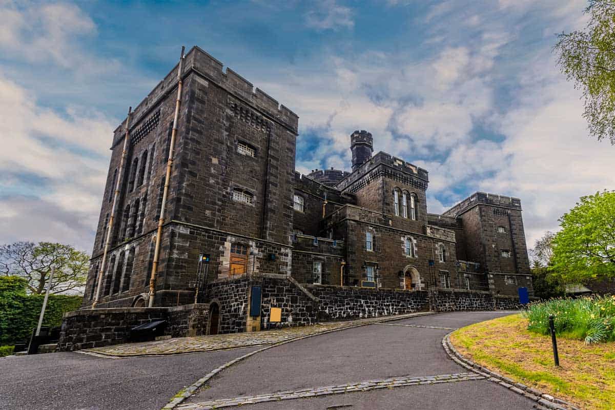 10 Best Things to Do in Stirling, Scotland | Castles & More 3 10 Best Things to Do in Stirling, Scotland | Castles & More 1