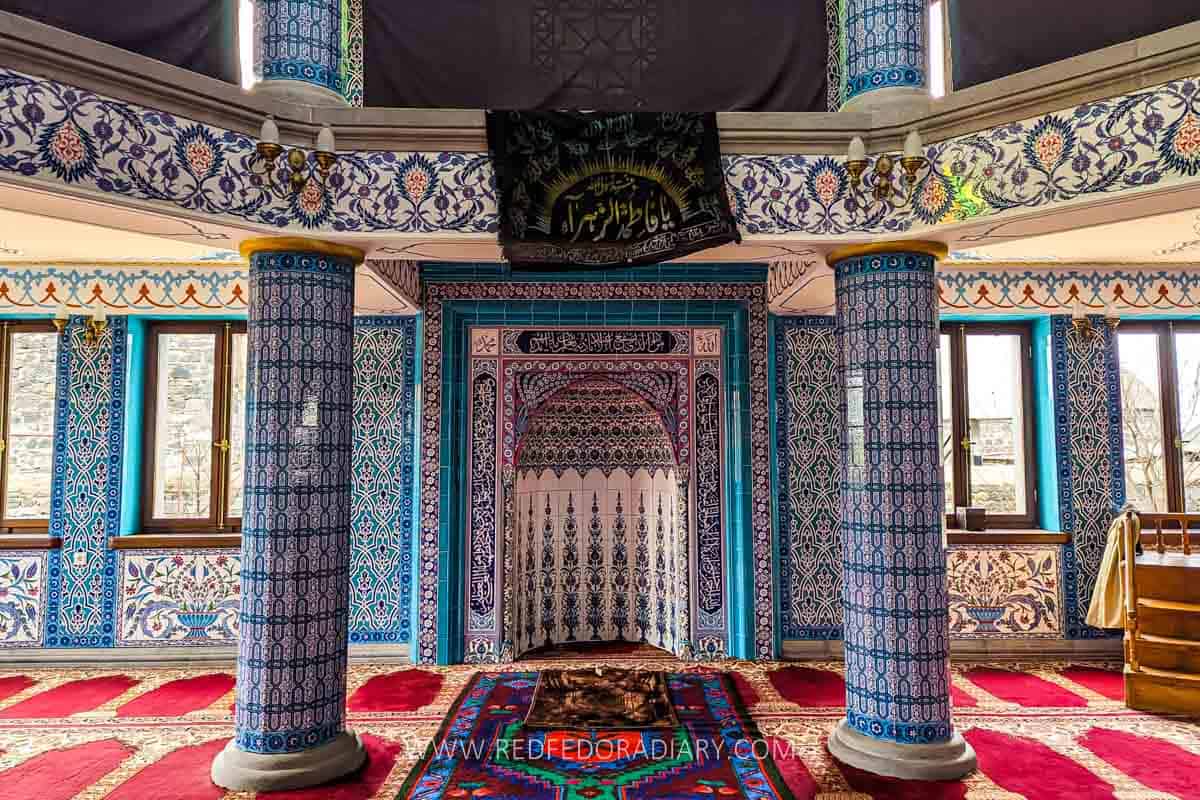 Borchalo Carpets in Georgia: Kept Alive by Only 12 Weavers  11