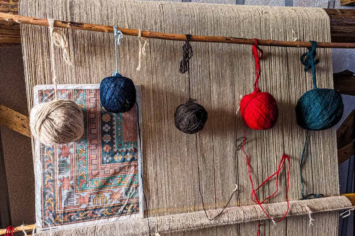 Borchalo Carpets in Georgia: Kept Alive by Only 12 Weavers  4