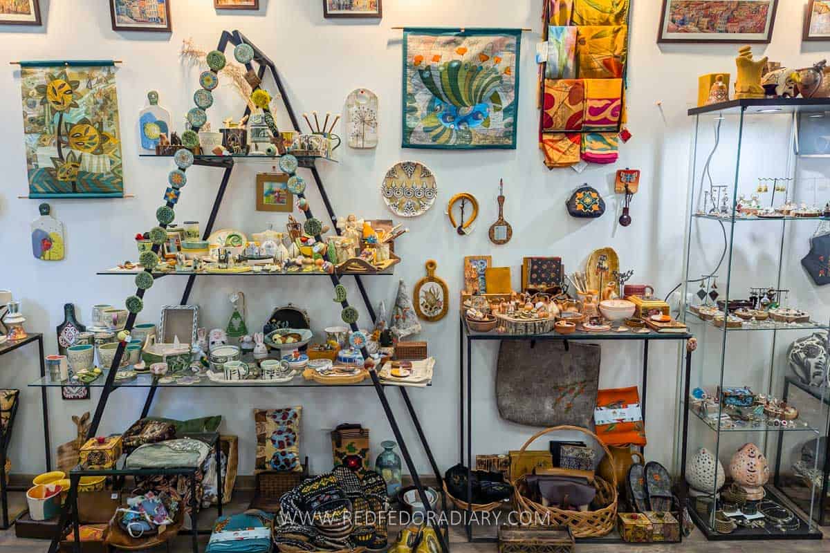Souvenirs from Georgia - Best Tbilisi Souvenirs for 2025 37