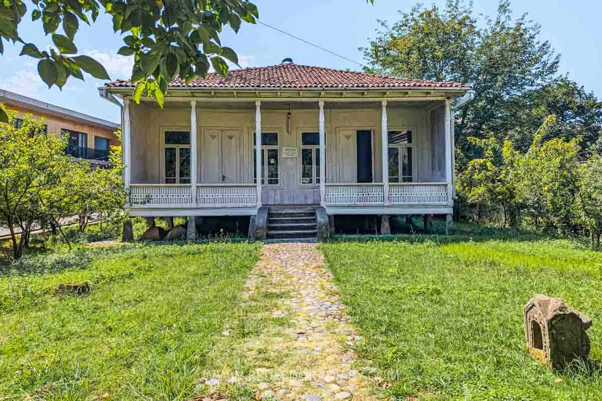 18 Things to Do in Ozurgeti - Explore Guria’s Capital 10 18 Things to Do in Ozurgeti - Explore Guria’s Capital 9