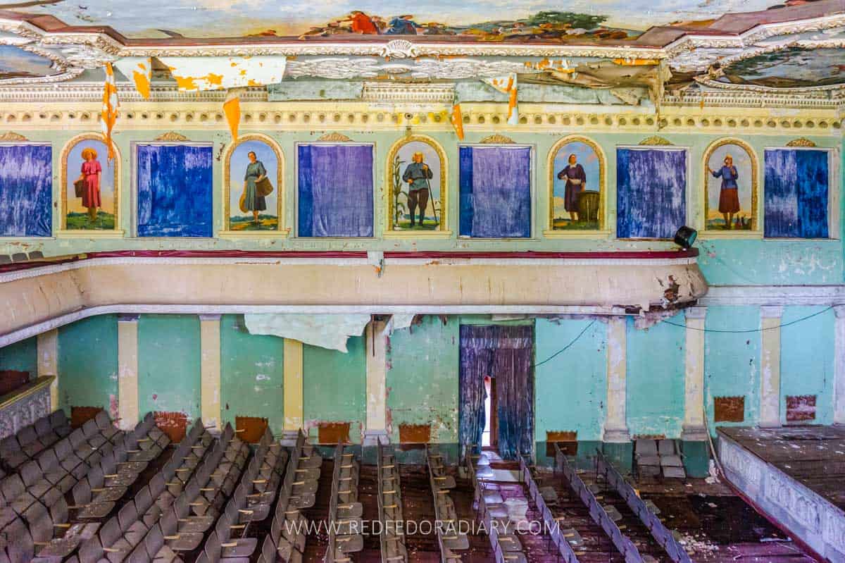 Soviet Architecture in Georgia: 27 Monuments & Mosaics 9 Soviet Architecture in Georgia: 27 Monuments & Mosaics 6