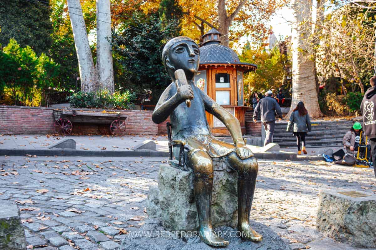 Ultimate Guide to Georgian Supra: Traditions, Customs, Tips 4 Ultimate Guide to Georgian Supra: Traditions, Customs, Tips 3