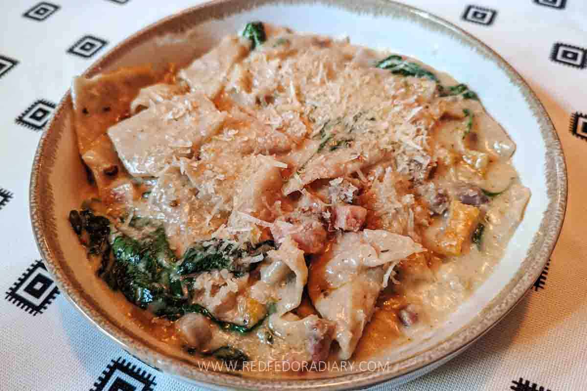 25 Must-Try Vegetarian Georgian Dishes to Savor in Georgia 27