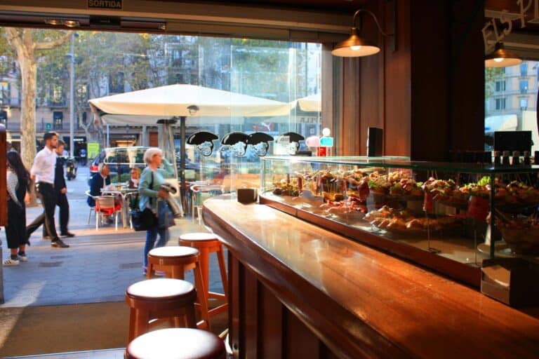 31 Best Restaurants in Barcelona for Tapas, Paella & More 2 31 Best Restaurants in Barcelona for Tapas, Paella & More