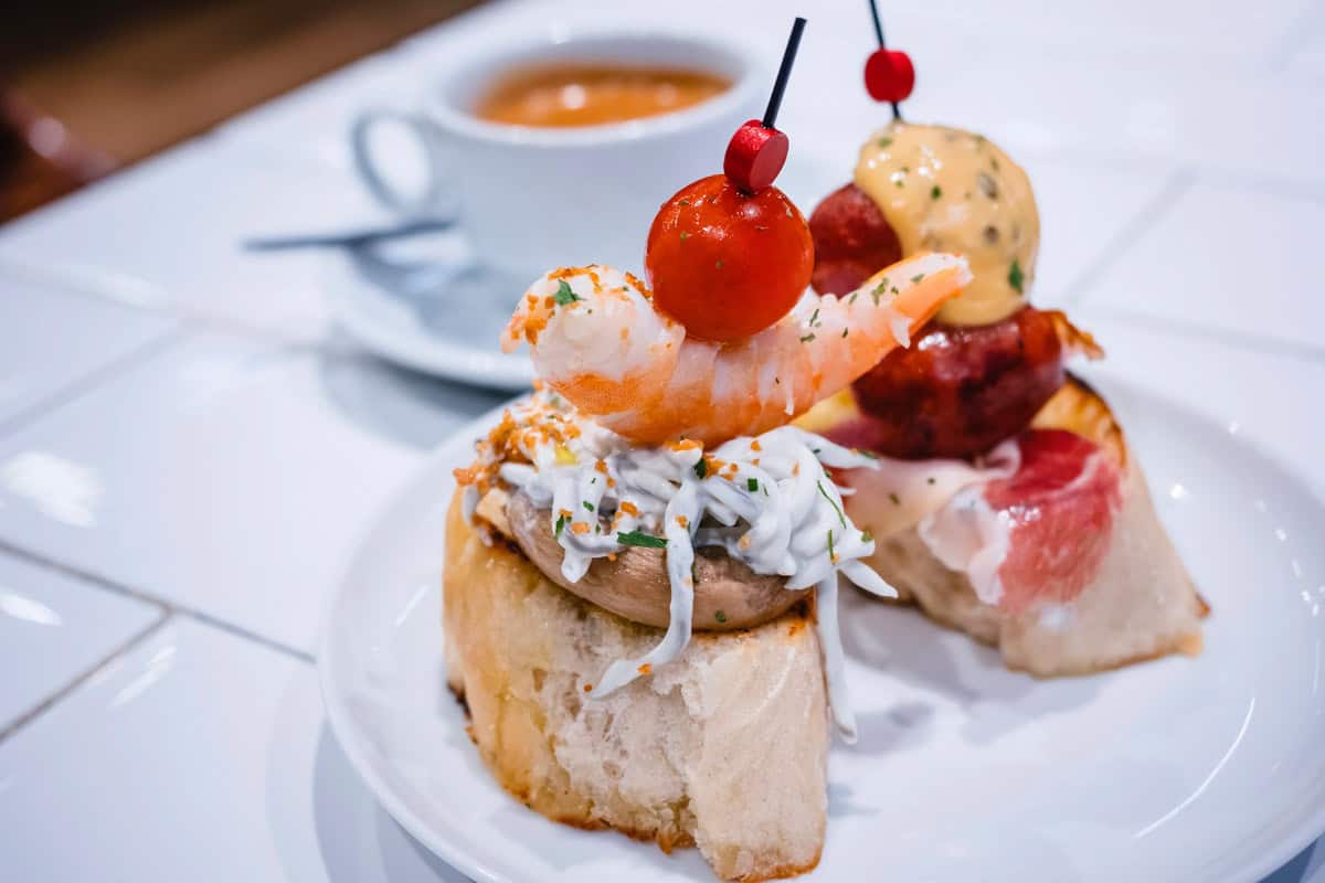 31 Best Restaurants in Barcelona for Tapas, Paella & More 14 31 Best Restaurants in Barcelona for Tapas, Paella & More 14