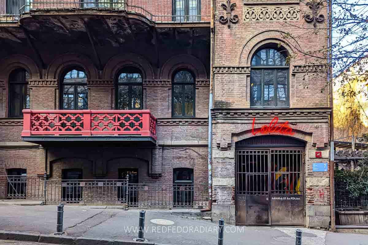 12 Cozy Cafes in Tbilisi for Cakes, Brunch, Books & Chill 24 12 Cozy Cafes in Tbilisi for Cakes, Brunch, Books & Chill 21