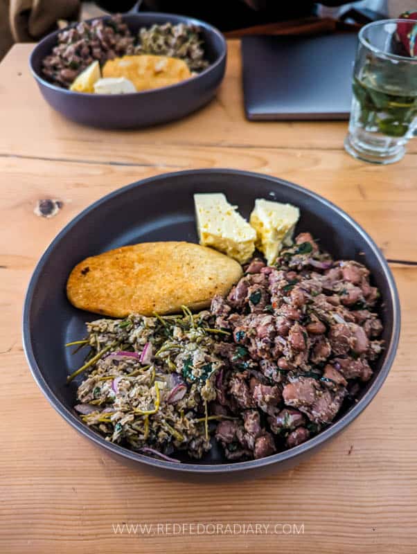 12 Cozy Cafes in Tbilisi for Cakes, Brunch, Books & Chill 4 12 Cozy Cafes in Tbilisi for Cakes, Brunch, Books & Chill 2