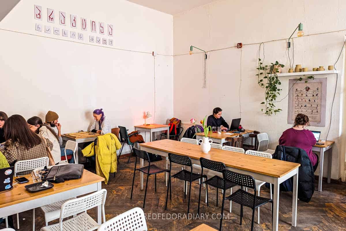 12 Cozy Cafes in Tbilisi for Cakes, Brunch, Books & Chill 3 12 Cozy Cafes in Tbilisi for Cakes, Brunch, Books & Chill 1