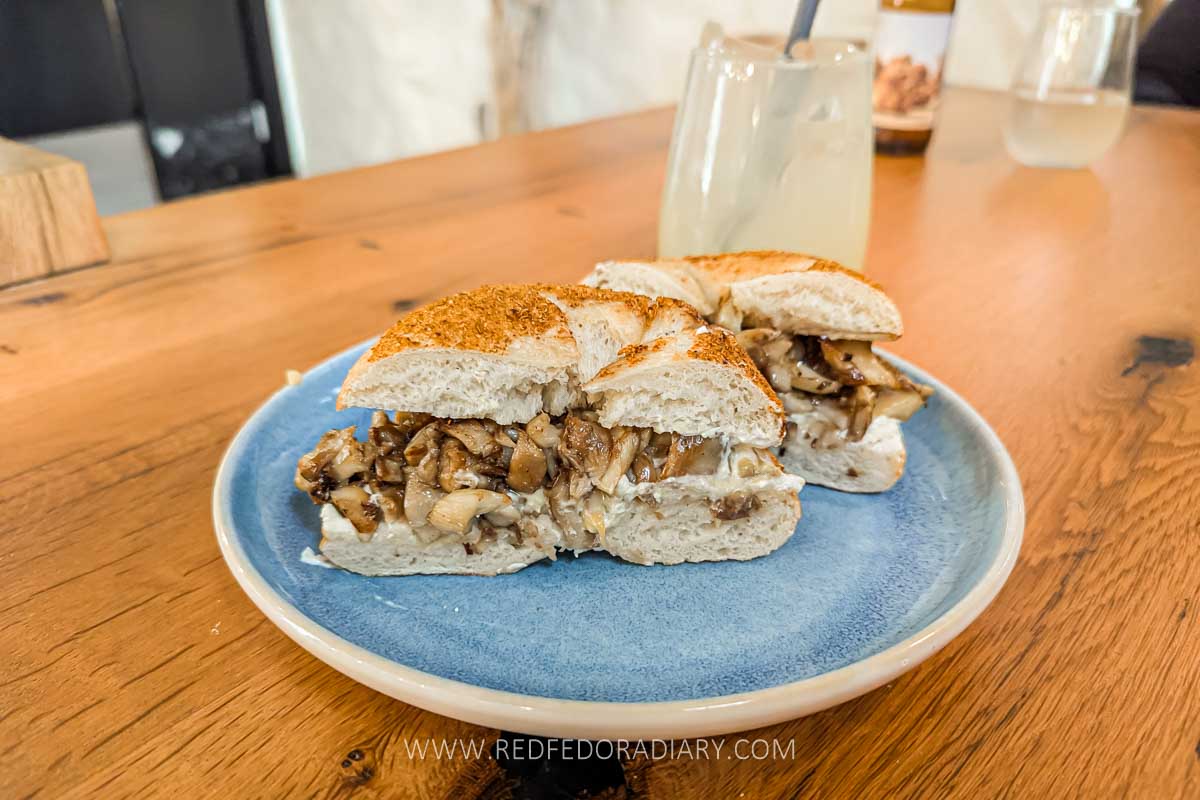 Breakfast in Tbilisi: Cafes, Brunches, & Bakeries for 2025 27 Breakfast in Tbilisi: Cafes, Brunches, & Bakeries for 2025 26