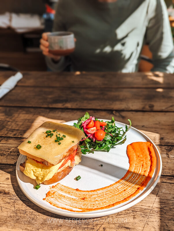 Breakfast in Tbilisi: Cafes, Brunches, & Bakeries for 2025 2 Breakfast in Tbilisi: Cafes, Brunches, & Bakeries for 2025 2