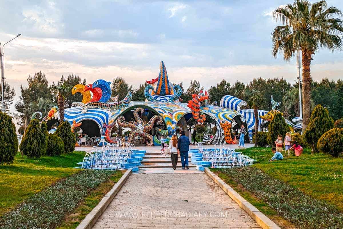 Soviet Architecture in Georgia: 27 Monuments & Mosaics 20 Soviet Architecture in Georgia: 27 Monuments & Mosaics 17