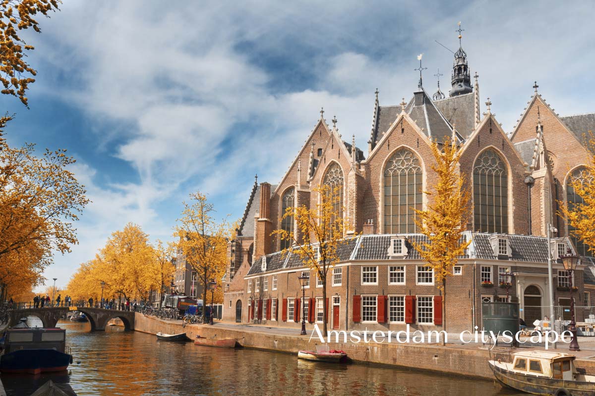 Best Amsterdam Canal Cruise: Ultimate Guide with Tips 4 Best Amsterdam Canal Cruise: Ultimate Guide with Tips 2