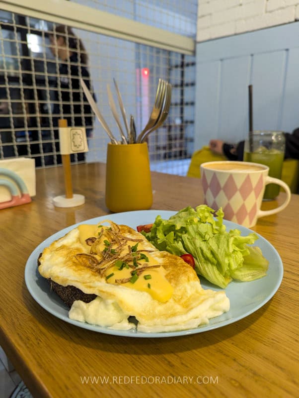 Breakfast in Tbilisi: Cafes, Brunches, & Bakeries for 2026 19 Breakfast in Tbilisi: Cafes, Brunches, & Bakeries for 2026 19