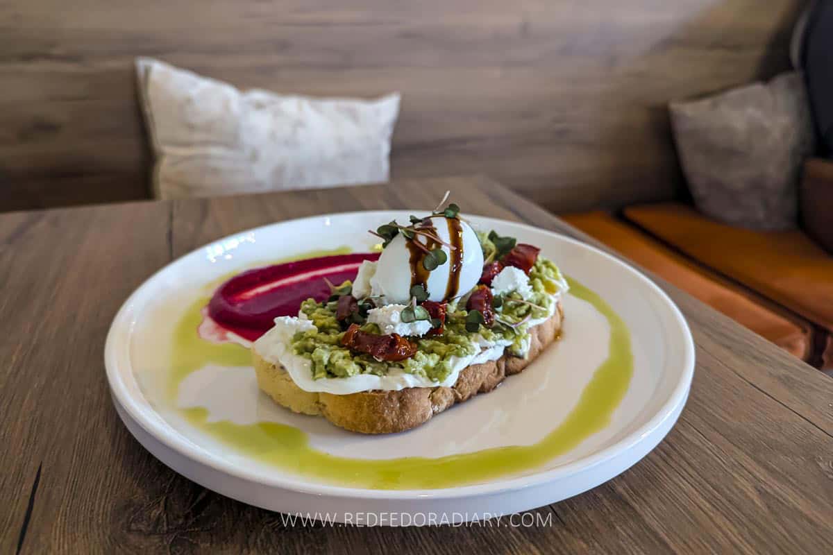 Breakfast in Tbilisi: Cafes, Brunches, & Bakeries for 2026 26 Breakfast in Tbilisi: Cafes, Brunches, & Bakeries for 2026 25