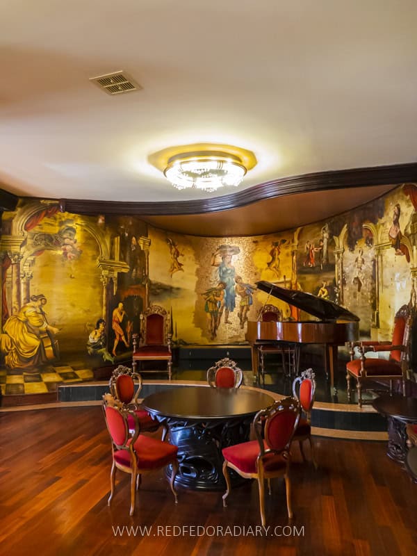 15 Alternative Tbilisi Tours: Hidden Corners & Rooftops 22