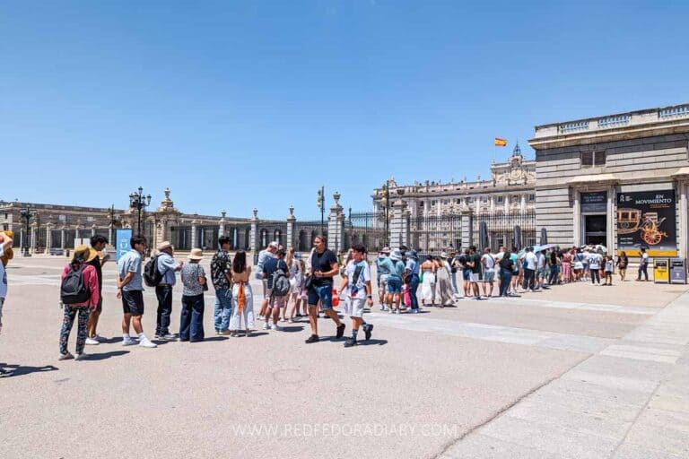 Essential Spanish Phrases for Traveling